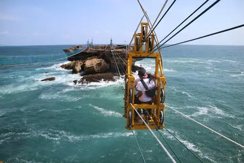 Rekomendasi Wisata Ekstrem Indonesia untuk Uji Nyali