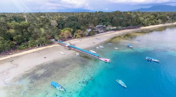 Rekomendasi Wisata Pantai Di Manado Yang Populer