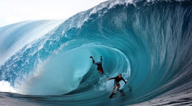 Rekomendasi Wisata Terbaik untuk Surfing di Indonesia